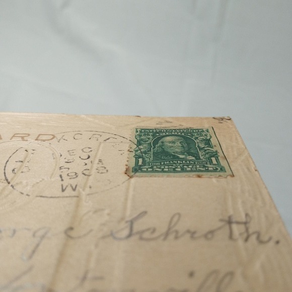 Antique VTG 1908 POSTCARD with BENJAMIN FRANKLIN 1 Cent Green Stamp 1902 - 1910 - Picture 4 of 16